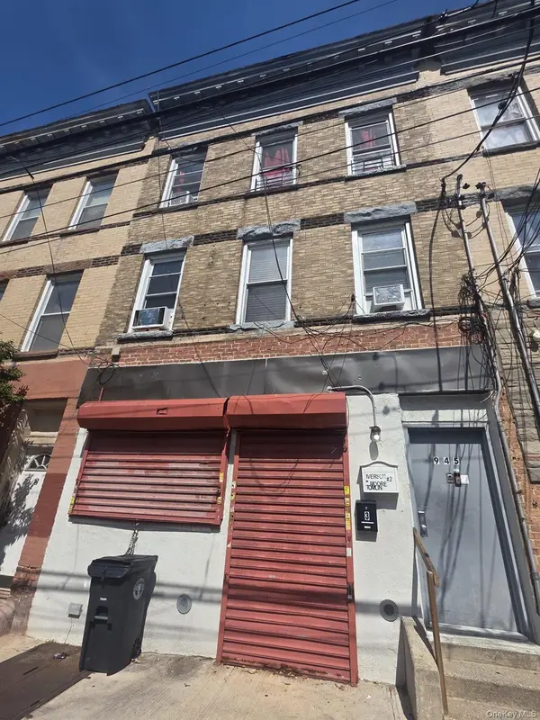 945 Liberty AVE, Brooklyn, NY 11208