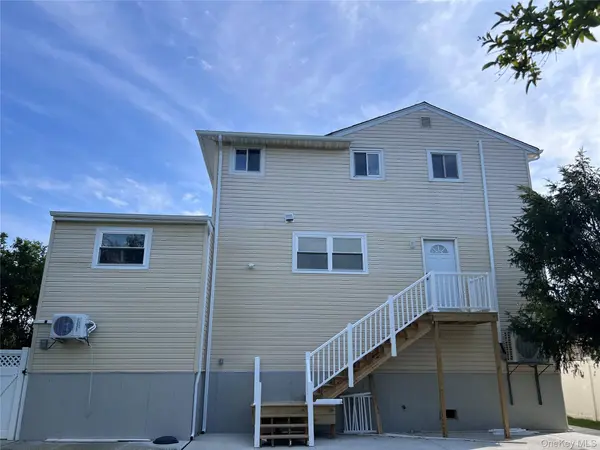 68 Ann DR, Freeport, NY 11520