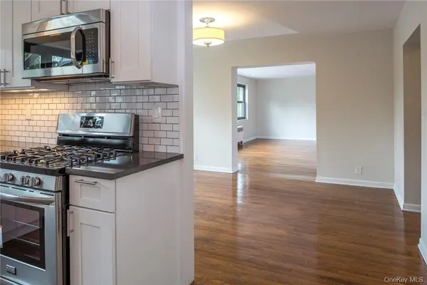 16 Studio Arcade #3B, Bronxville, NY 10708