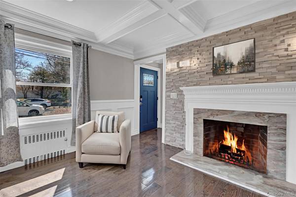 154 California AVE, Freeport, NY 11520