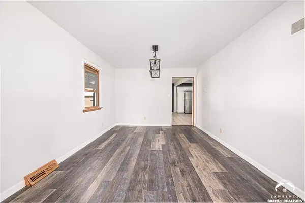 116 Linden CIR, Perry, KS 66073