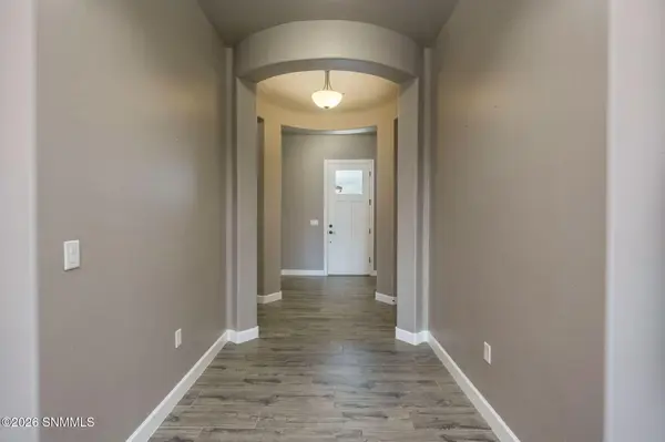 6060 Arosa ST, Las Cruces, NM 88012