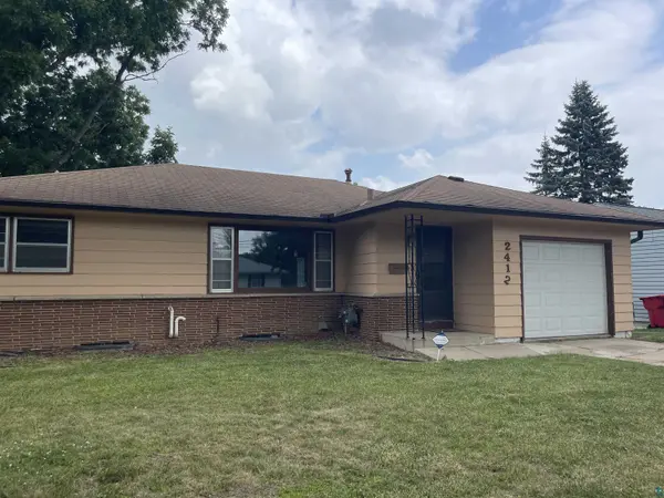 2412 NW 18th Ave, Rochester, MN 55901
