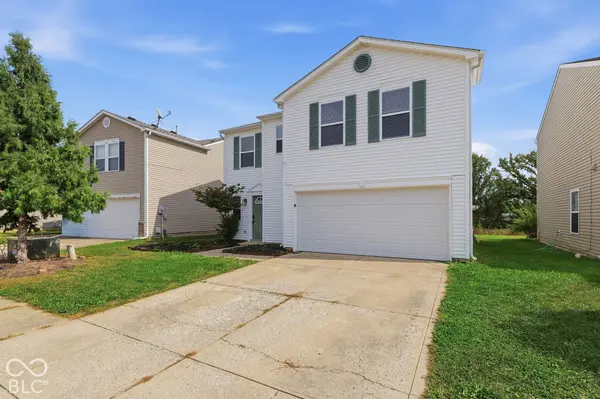 2489 Harvest Moon DR, Greenwood, IN 46143