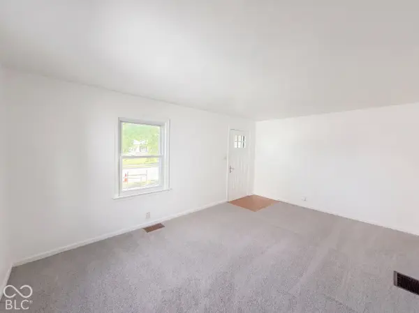 122 S 6th AVE, Beech Grove, IN 46107