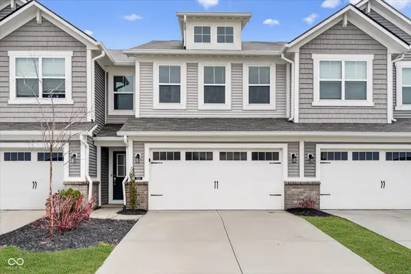 1245 Newton ST, Avon, IN 46123