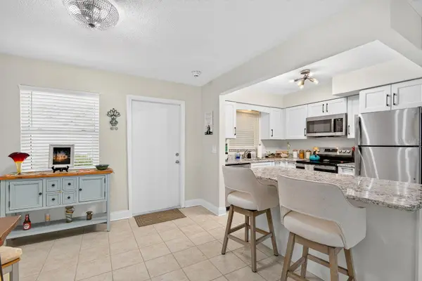 611 GULF DR N #A14, Bradenton Beach, FL 34217