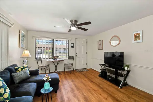 2127 SHAWNEE ST, Sarasota, FL 34231