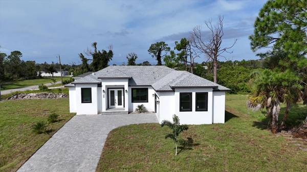 200 REDWOOD RD, Rotonda West, FL 33947