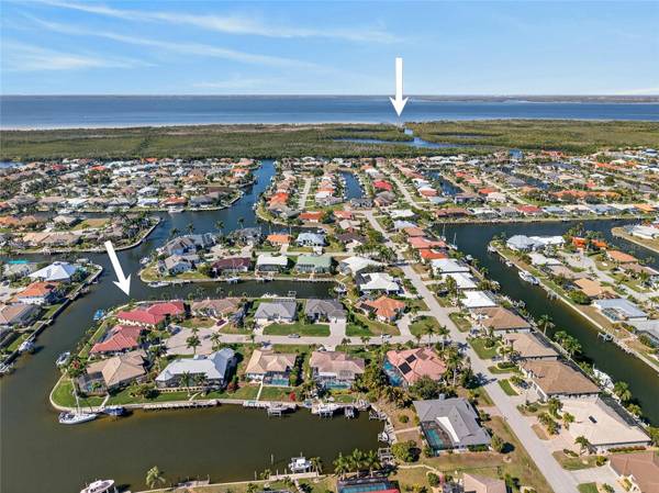 3323 DOMINICA CT, Punta Gorda, FL 33950