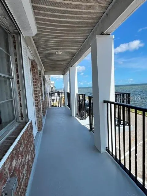 190 E OLMSTEAD DR #F32, Titusville, FL 32780