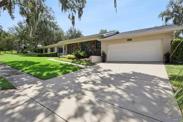 1325 OVERLOOK DR, Mount Dora, FL 32757