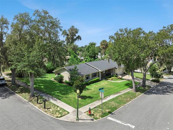 1325 OVERLOOK DR, Mount Dora, FL 32757