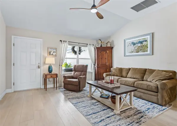 3001 GLENWOOD PL, The Villages, FL 32162