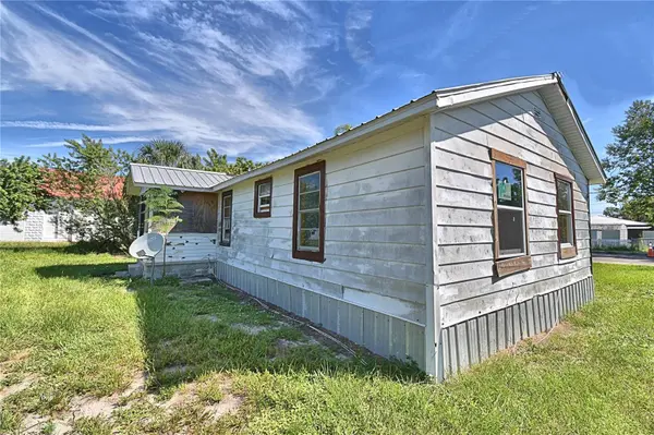 908 S DELANEY AVE, Avon Park, FL 33825