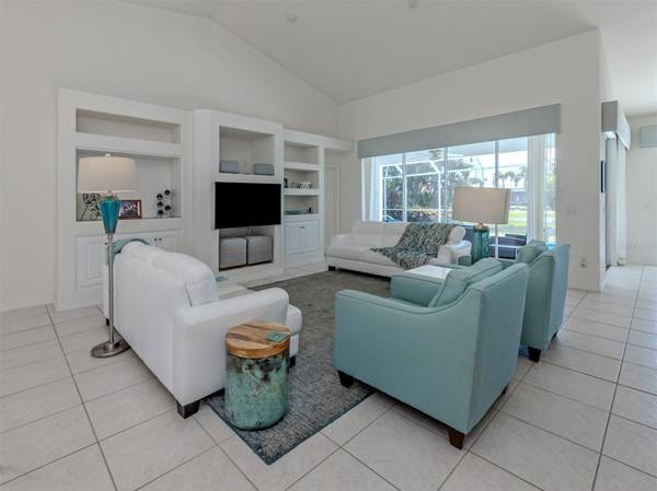 915 BALL DR, Nokomis, FL 34275