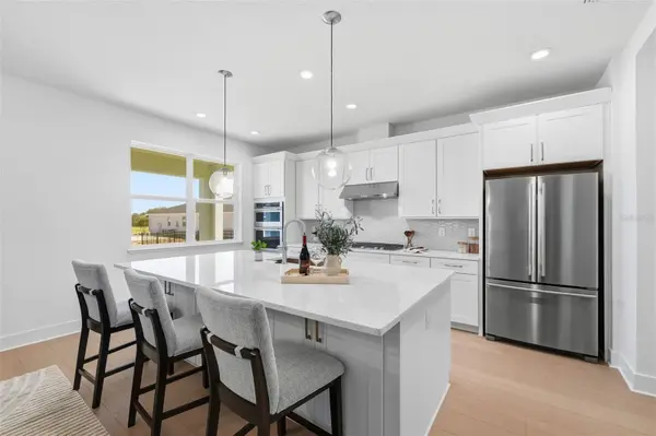 1527 RIDGEBACK LN, Apopka, FL 32703