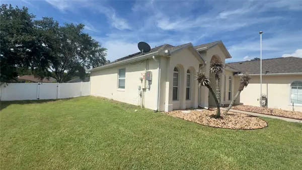13500 BISCAYNE DR, Grand Island, FL 32735