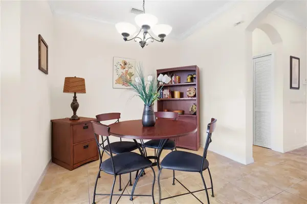 8168 BOAT HOOK LOOP #302, Windermere, FL 34786