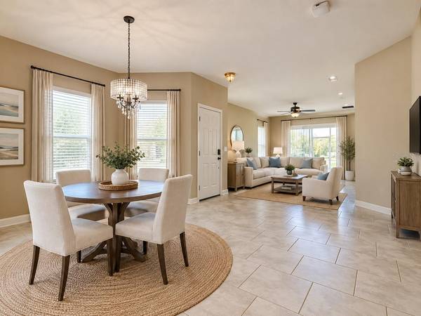1051 QUAKER RIDGE LN, Davenport, FL 33896
