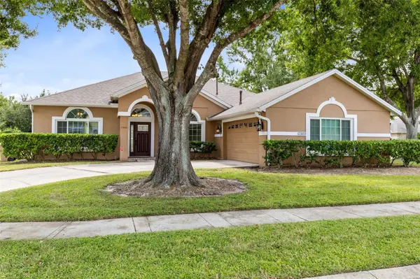 7904 PLUM BLOSSOM CT, Kissimmee, FL 34747