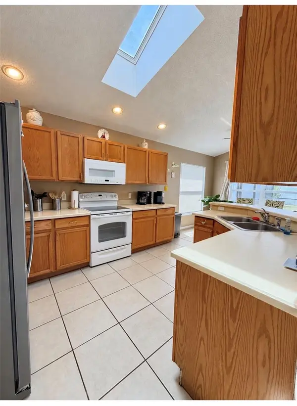 2564 BEAR CREEK CT, Kissimmee, FL 34747