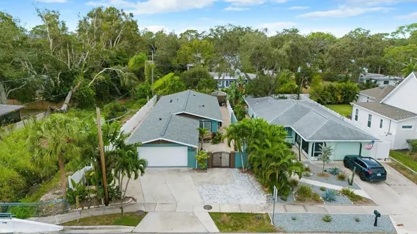2598 WOOD ST, Sarasota, FL 34237