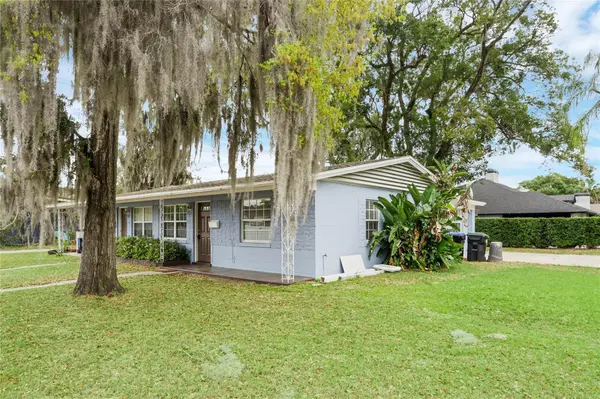 2037 WOODLAWN DR, Orlando, FL 32803