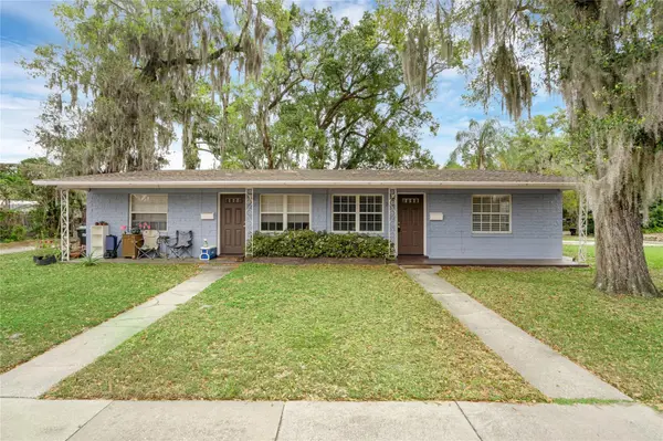 2037 WOODLAWN DR, Orlando, FL 32803