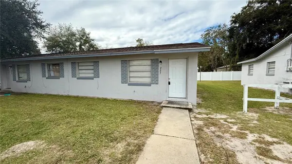 207 MILL ST, Wildwood, FL 34785