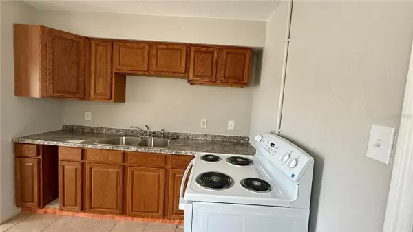 207 MILL ST, Wildwood, FL 34785