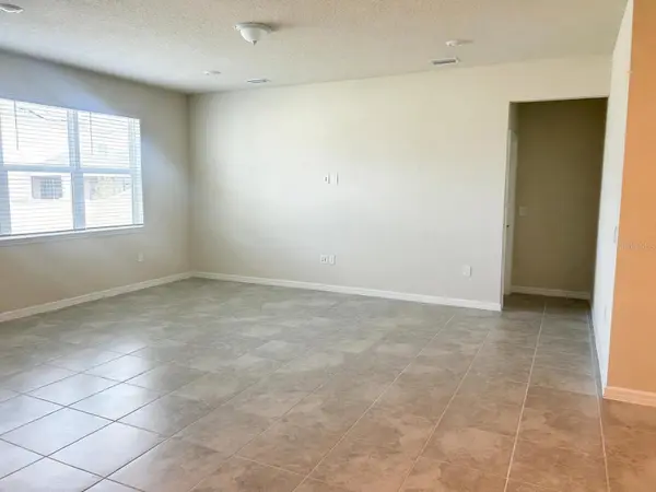 3027 NORCOTT DR, Davenport, FL 33837