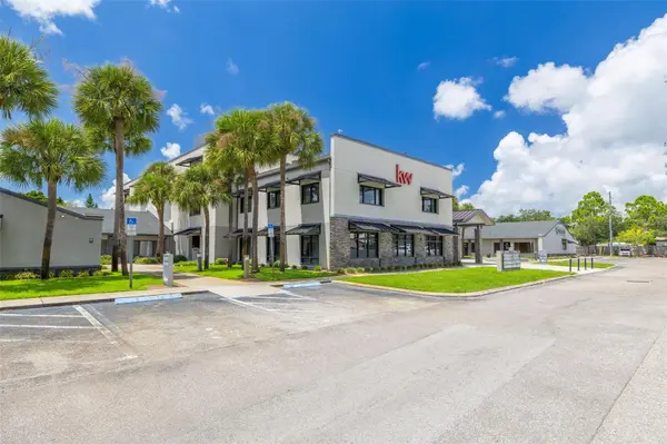 30522 US HIGHWAY 19 N #105, Palm Harbor, FL 34684