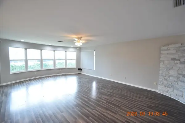 3273 HARBOR LAKE DR, Largo, FL 33770
