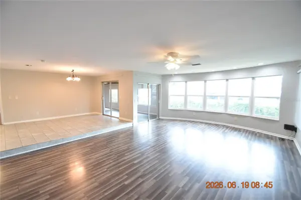 3273 HARBOR LAKE DR, Largo, FL 33770