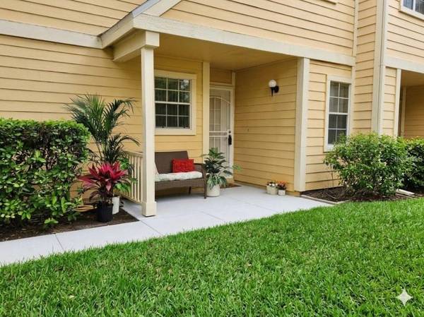 3612 PINE KNOT DR, Valrico, FL 33596