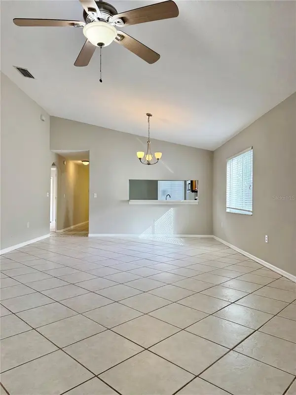 10431 ISLEWORTH AVE, Tampa, FL 33647