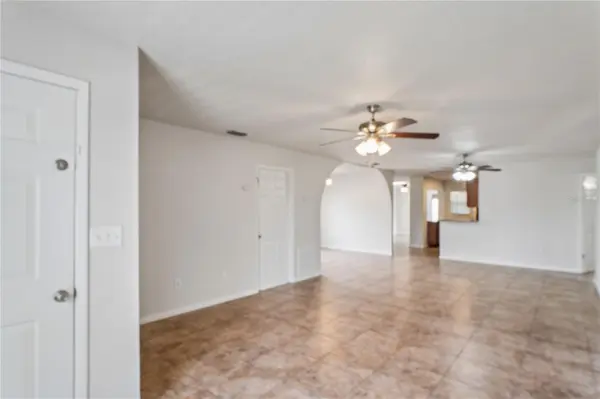 8405 N 37TH ST, Tampa, FL 33604