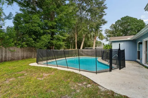 14051 BRIARDALE LN, Tampa, FL 33618