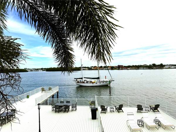 1859 SHORE DR S #101, South Pasadena, FL 33707