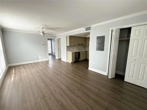 1859 SHORE DR S #101, South Pasadena, FL 33707