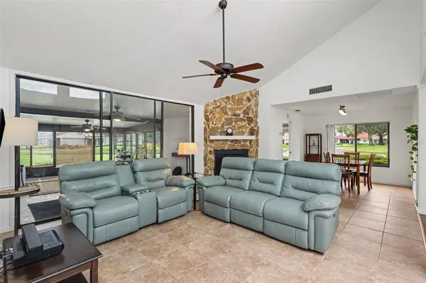 103 VALENCIA CT N, Plant City, FL 33566