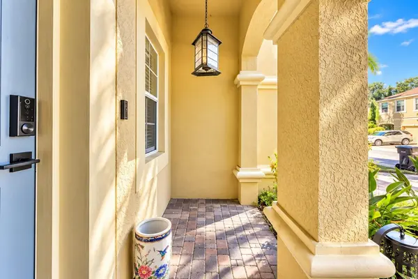 9234 STONE RIVER PL, Riverview, FL 33578