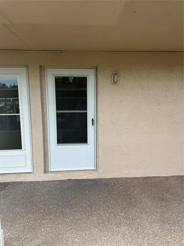 9950 62ND TER N #117, St Petersburg, FL 33708