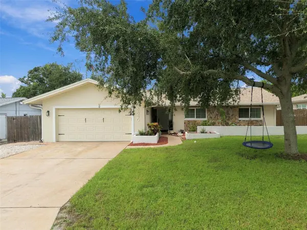 8830 140TH ST N, Seminole, FL 33776