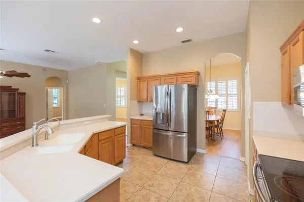 11730 LAKEVIEW DR, New Port Richey, FL 34654