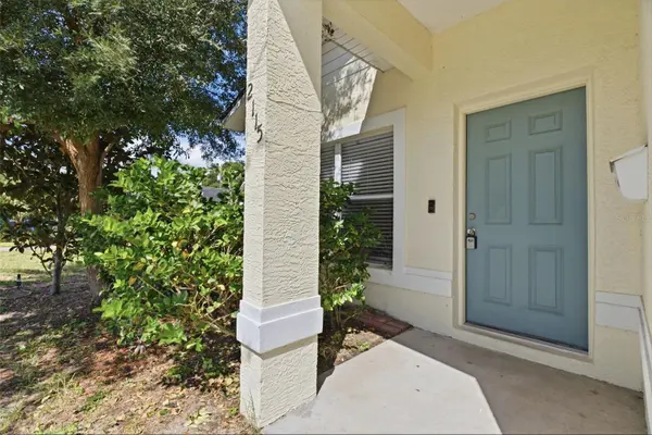 2115 SALEM AVE N, St Petersburg, FL 33714