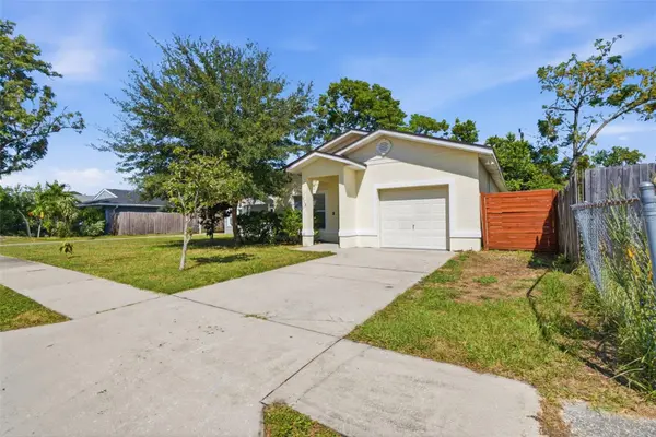 2115 SALEM AVE N, St Petersburg, FL 33714