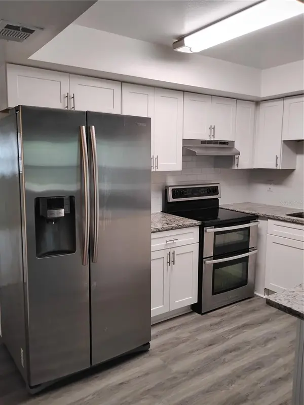 116 SW JEFFERSON CIR #5, St Petersburg, FL 33703