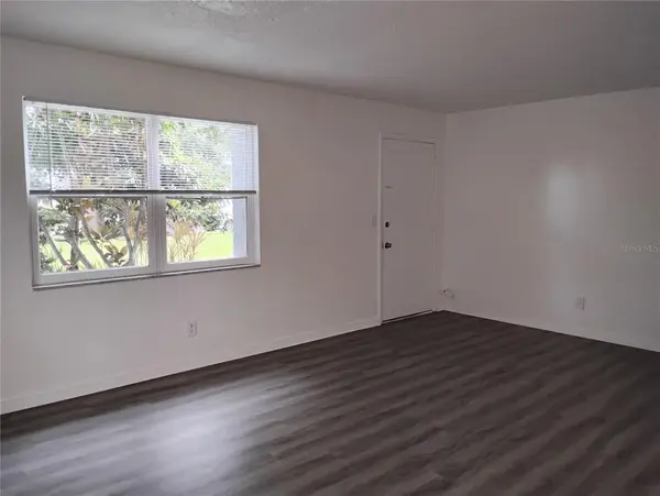 116 SW JEFFERSON CIR #5, St Petersburg, FL 33703